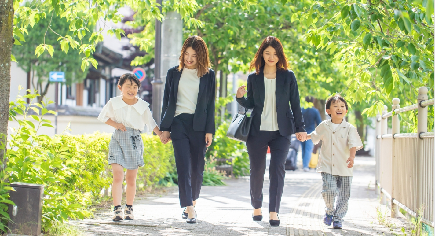 親子の通学イメージ